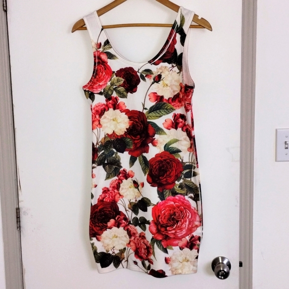 gaze Dresses & Skirts - 🍂🍂GAZE FLORAL DRESS SIZE MEDIUM